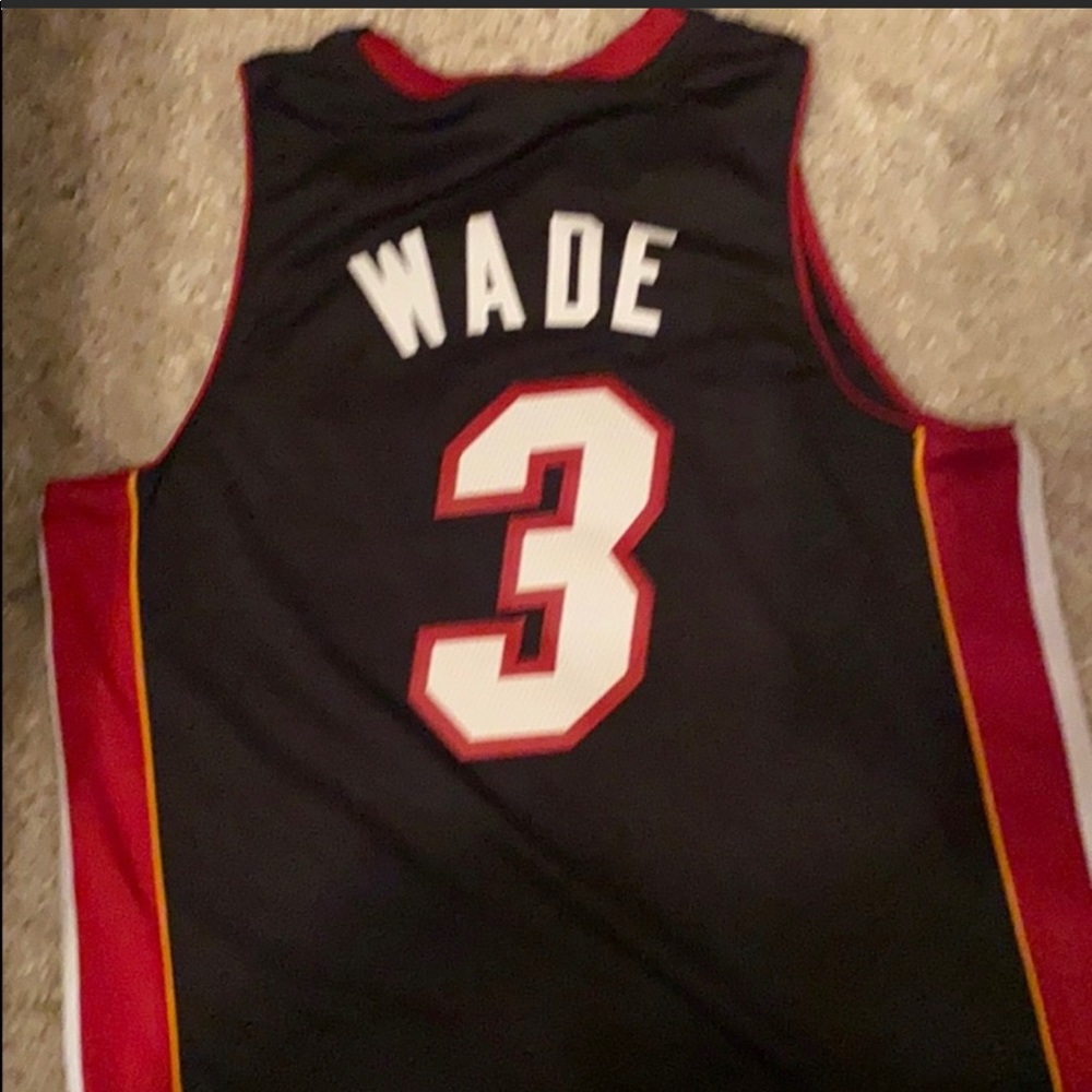 Dwayne Wade Official Jersey only worn once.